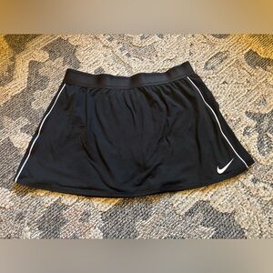 Nike Tennis Skort Women’s Size Large